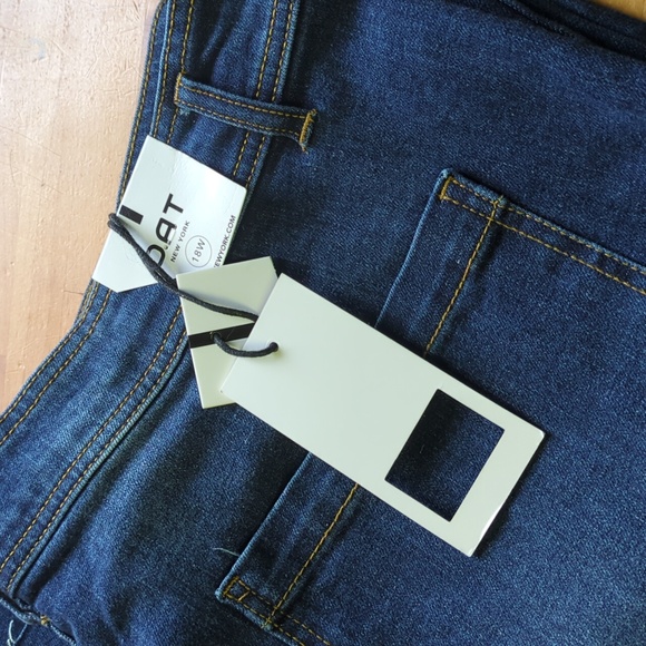 OAT New York Wide Leg High Rise Jeans in Medium Blue Wash Size 18W NWT - Picture 4 of 7